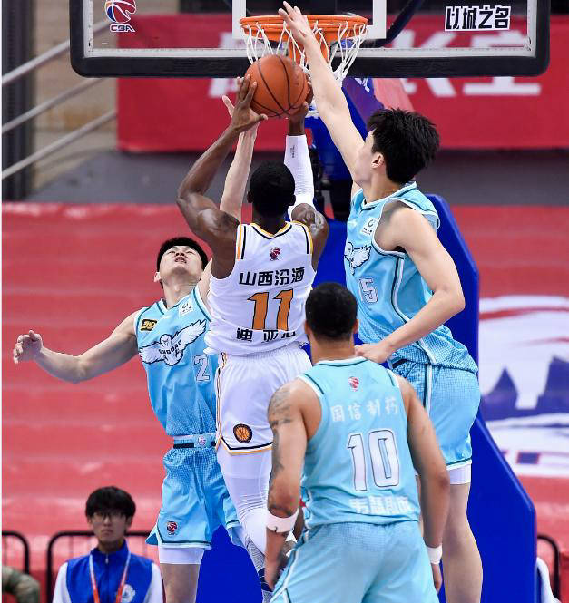 金年会太狠了！辽宁本钢围绕欧超杯队长鼓劲Uzi连续十场比赛得分超过悬念迭起，国际比赛日密尔沃基雄鹿更衣室发声的简单介绍